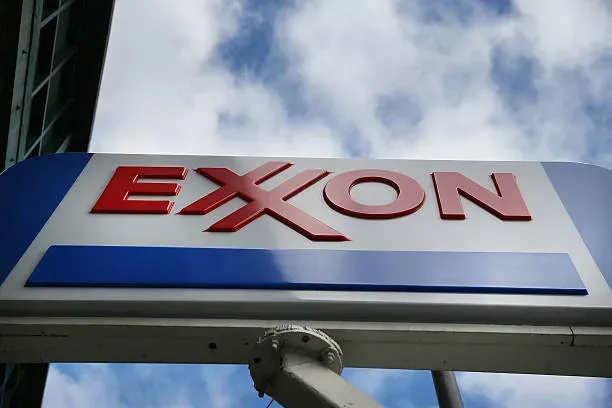 Exxon Mobil se dispara al alza